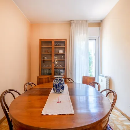 Apartman Center - Station At 1 Min - Parking And Wifi *