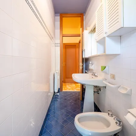 Center - Station At 1 Min - Parking And Wifi * Brescia